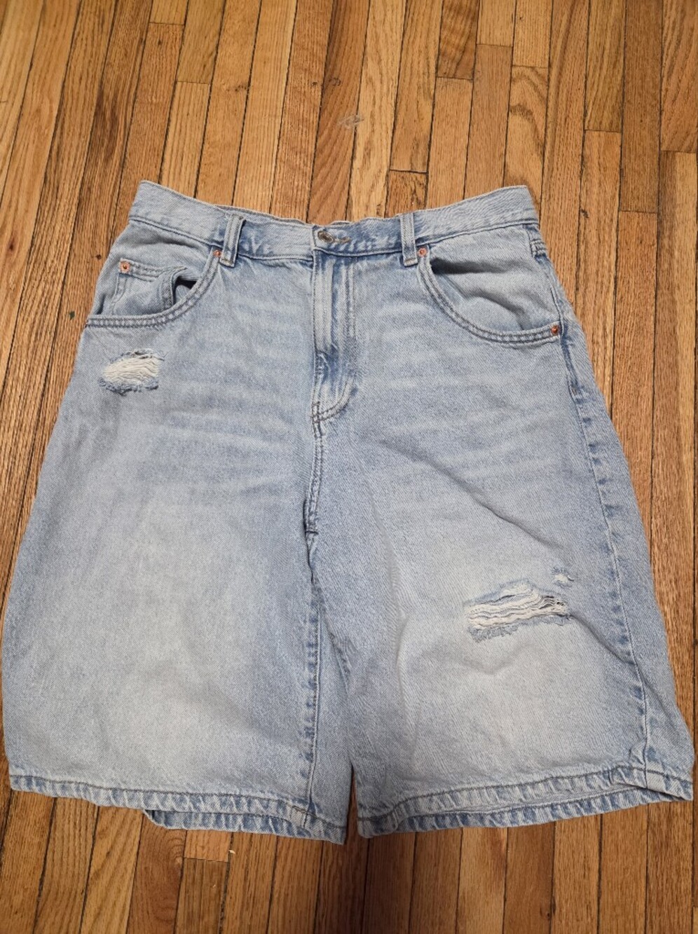 Light Wash Distressed Mid-rise Denim Jorts
